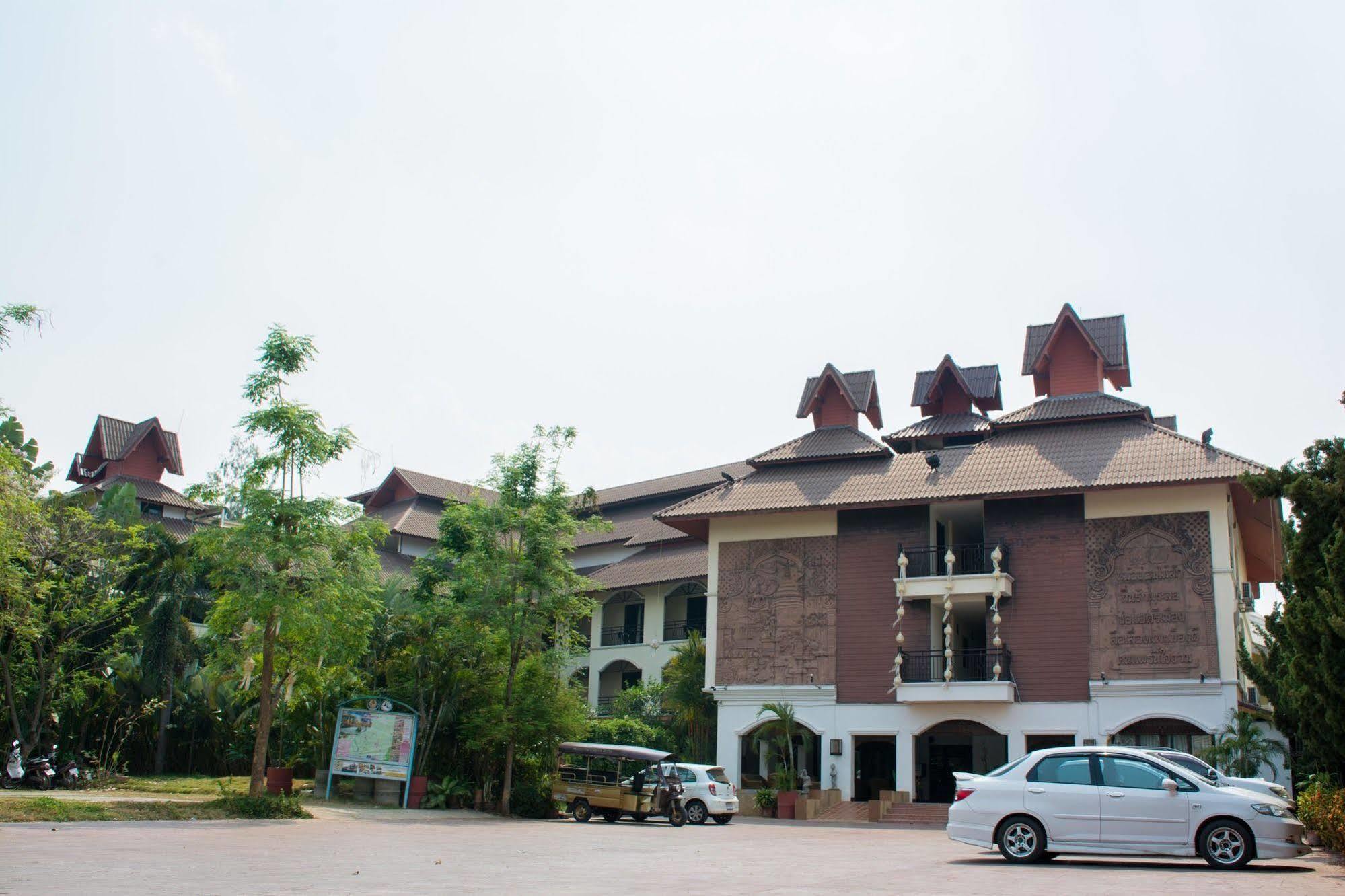 โรงแรมภูมิไทย การ์เดน แพร่ ภายนอก รูปภาพ